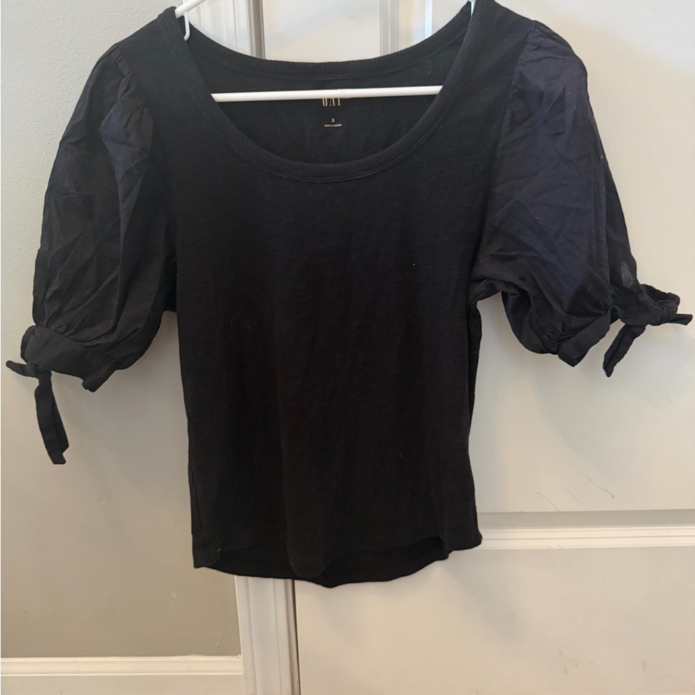 GAP Black Puff Sleeve Blouse